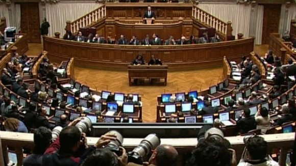 PSD manifesta "estranheza" por PS votar a favor de censura ao Governoao mesmo tempo que procura acordo