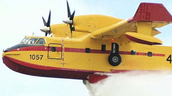 Dois aviões Canadair espanhóis no combate às chamas na quarta-feira
