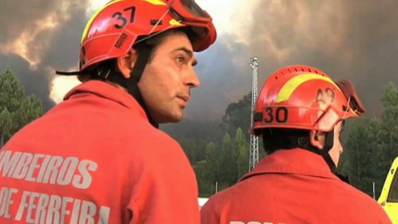 Sete fogos estão a ser combatidos por mais de 400 bombeiros