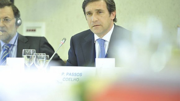 Passos Coelho afirma que compromisso do PS é essencial para reduzir carga fiscal