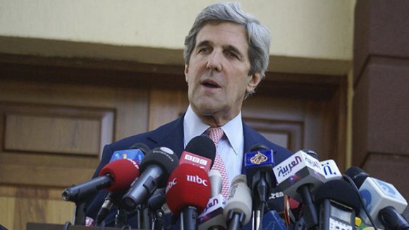 Kerry admite que espionagem foi "demasiado longe"