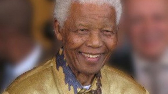 Cortejo fúnebre de Mandela nas ruas de Pretória