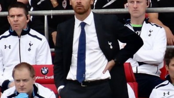 Villas-Boas deixa de ser treinador do Tottenham Hotspur