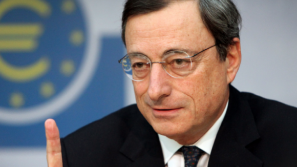 Presidente do BCE diz que cabe ao Governo decidir sobre novo programa