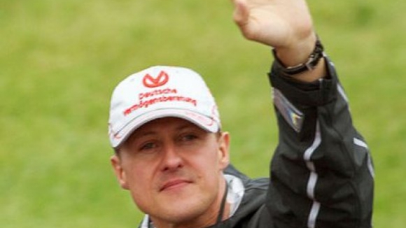 Michael Schumacher sofre grave acidente de esqui