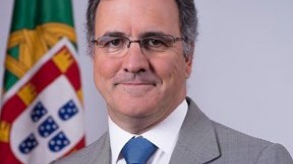 Ministro da Economia diz que crescimento ainda demorará a refletir-se na vida dos portugueses
