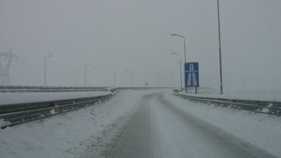 Neve corta três estradas no distrito de Viseu