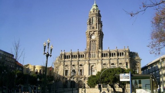 Câmara do Porto e sindicatos assinam acordo para manter 35 horas semanais