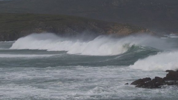 Açores sob aviso vermelho devido ao vento e agitação marítima