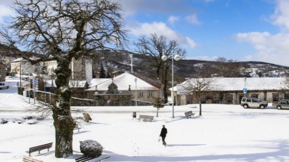 Escolas de Montalegre encerram devido à queda de neve