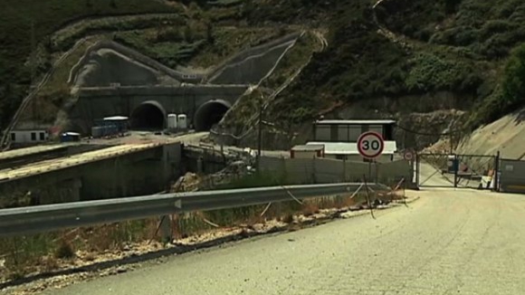 Governo lançou hoje três concursos públicos para retomar obra no Túnel do Marão