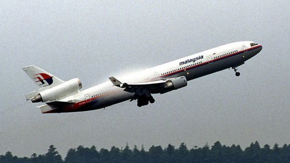 Combustível no mar não pertencia ao avião desaparecido na Malásia