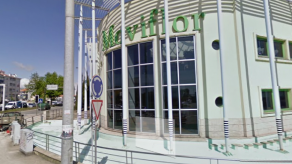 Loja do Porto da Moviflor encerrada de manhã por falta de funcionários