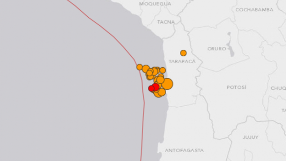 Réplica de magnitude 7,8 sacode norte do Chile
