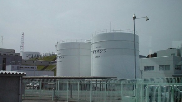 Mais de 200 toneladas de água contaminada transferidas erradamente em Fukushima
