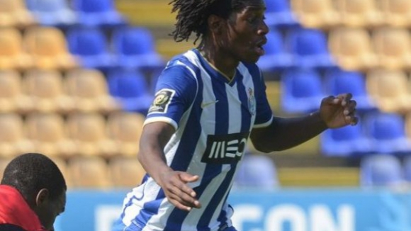 Tozé e Kayembe na lista de convocados do FC Porto
