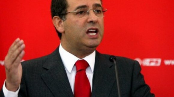 António José Seguro responsabiliza António Costa pela queda nas sondagens
