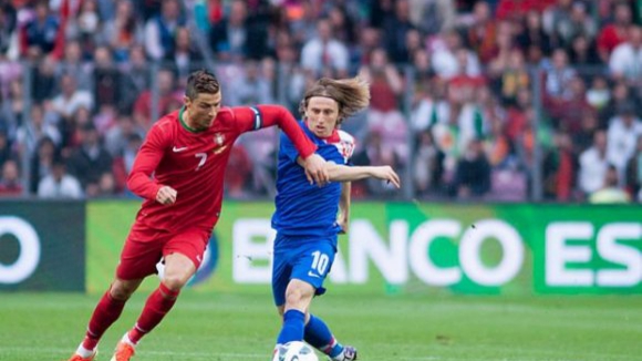 Portugal longe dos favoritos e Ronaldo ultrapassado por Messi e Neymar