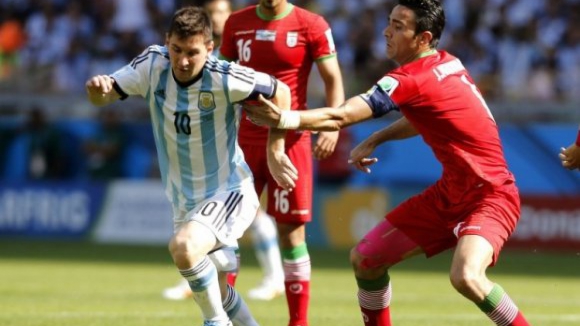 Lionel Messi derruba Irão, de Carlos Queiroz, e qualifica Argentina