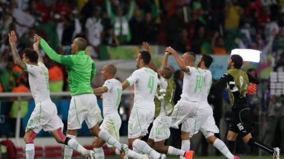 Argélia sobe a segunda do Grupo H, ao bater Coreia do Sul por 4-2
