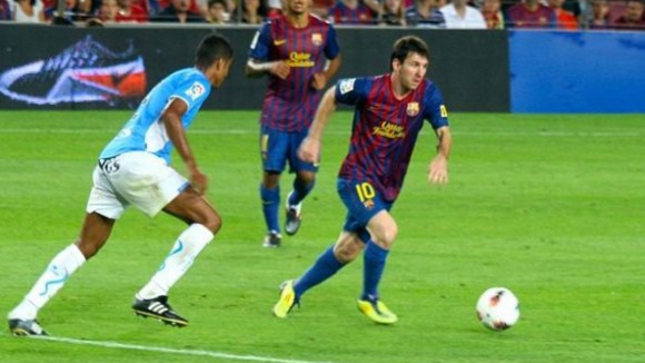 Messi "bisa" e Rojo sela terceira vitória argentina