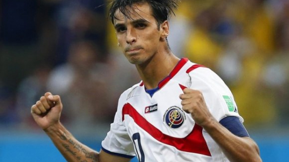 Costa Rica pela primeira vez nos quartos de final ao afastar Grécia