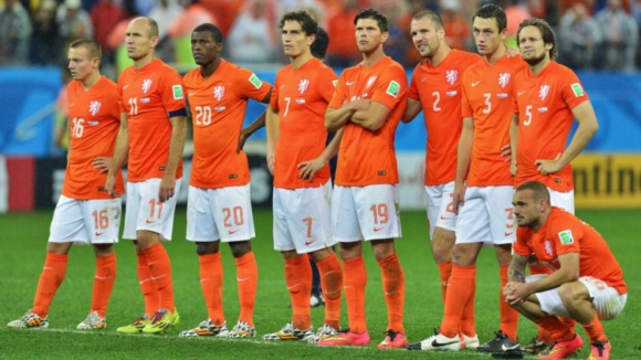 Brasil e Holanda defrontam-se pelo "prémio de consolação"
