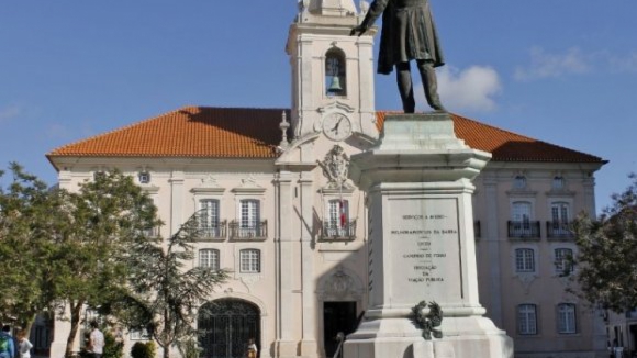 Câmara de Aveiro recorre ao Fundo de Apoio Municipal e a linha de emergência