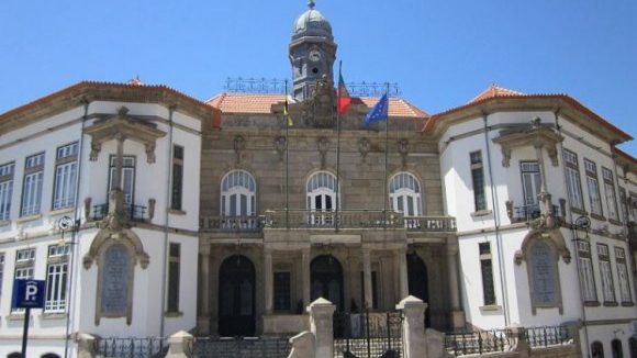PCP de Gaia critica presidente da Câmara por negar auditoria à gestão de Menezes