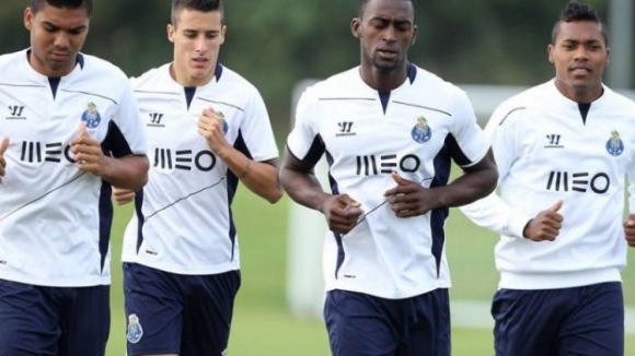 Otávio ainda condicionado no treino do FC Porto para a receção ao Nacional