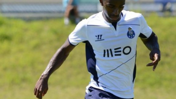 Evandro e Ricardo Nunes "reforçam" opções do FC Porto na visita a Bilbau