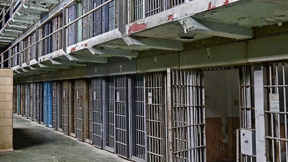 Recapturados reclusos que fugiram de prisão de Leiria