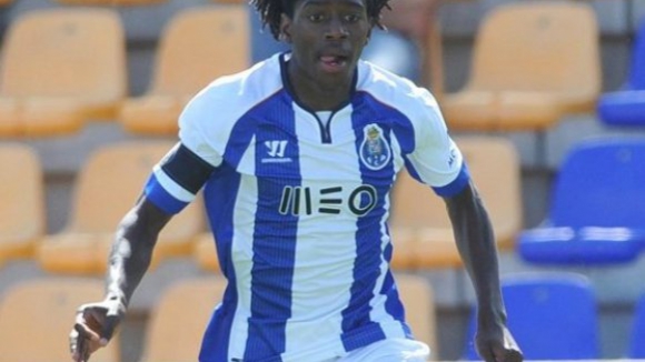 FC Porto empresta belga Kayembe ao Arouca