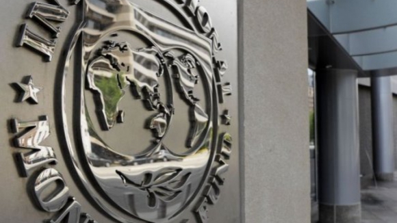 FMI aprova lista de medidas apresentada por Atenas