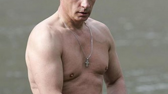 Vladimir Putin promete levar à Justiça os assassinos do opositor Nemtsov