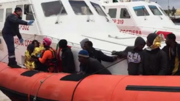 27 sobreviventes da tragédia no Mediterrâneo chegaram a Malta
