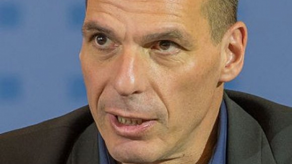 Varoufakis prefere ficar a dever ao FMI do que não pagar salários