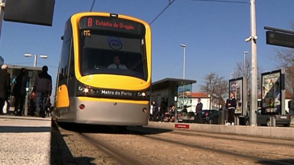 Prejuízo da Metro do Porto agravou-se para os 400 milhões de euros em 2014