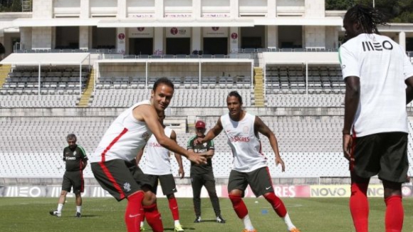 Ricardo Carvalho a dias de se tornar o jogador mais velho de campo de Portugal