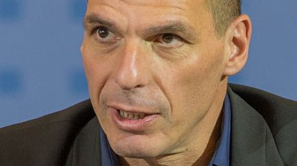 Varoufakis avisa que a europa está "perigosamente perto" de aceitar acidente