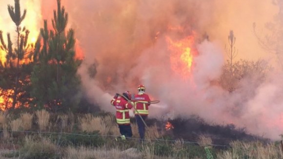 Bombeiros salvam habitação das chamas em aldeia da Serra D'Arga, Caminha