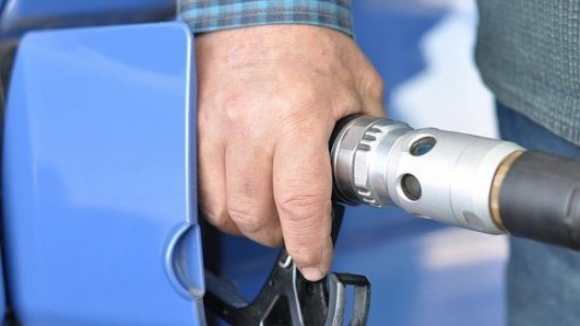 Gasolina vai descer três cêntimos na próxima semana