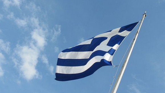 Parlamento alemão aprova terceiro resgate à Grécia por ampla maioria