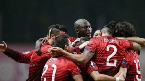 Portugal na fase final do Europeu de 2016, ao vencer Dinamarca