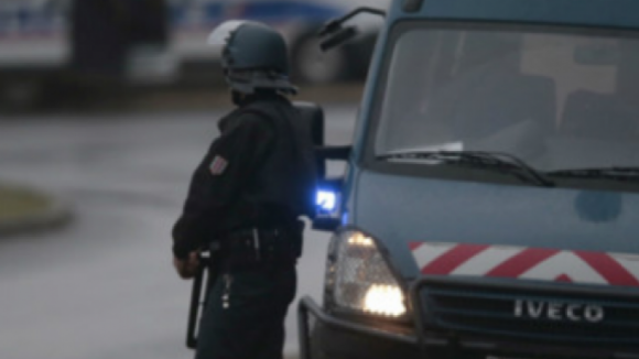 Colisão frontal mata seis adolescentes em França