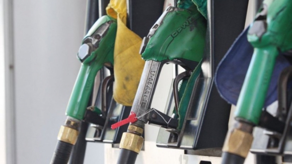 Portugal é o 2.º país da UE onde impostos sobre a gasolina mais pesam