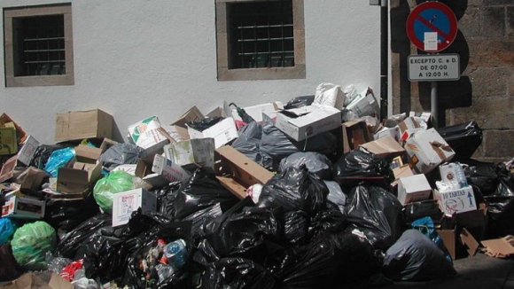 Câmara do Porto quer municipalizar recolha de lixo