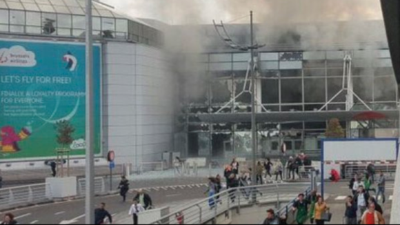 Pelo menos 21 mortos na capital belga