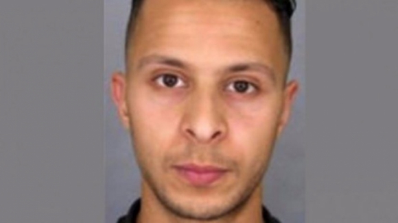 "Cérebro" suspeito de organizar ataques de Paris quer ser extraditado para França