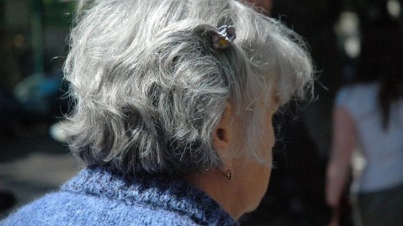 Estudo mostra que quase 80% dos idosos que vivem em lares sofrem de demência